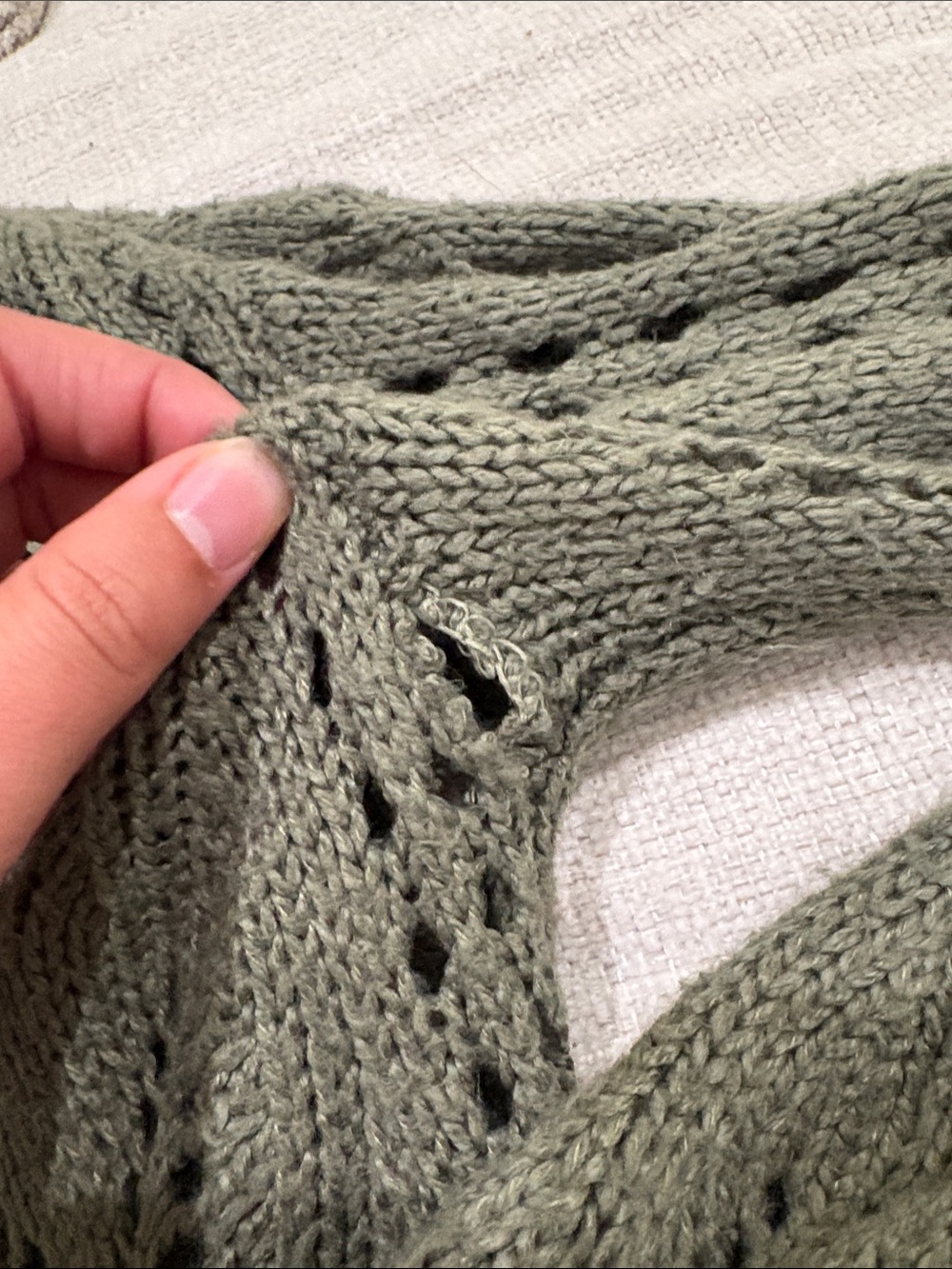 American Eagle Outfitters Olive Green Knit Cropped Cardigan - Picture 9 of 10